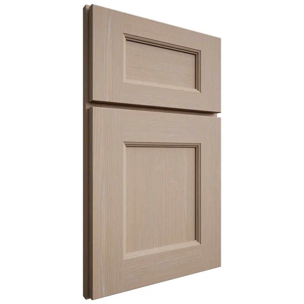 Shiloh Cabinetry Full Overlay Aspen White Oak Quarter Sawn Straw Door
