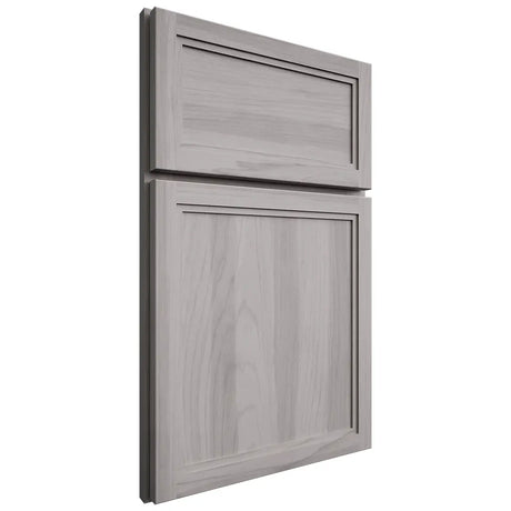 Shiloh Cabinetry Full Overlay Concord Hickory Plain Cut Stratus Door