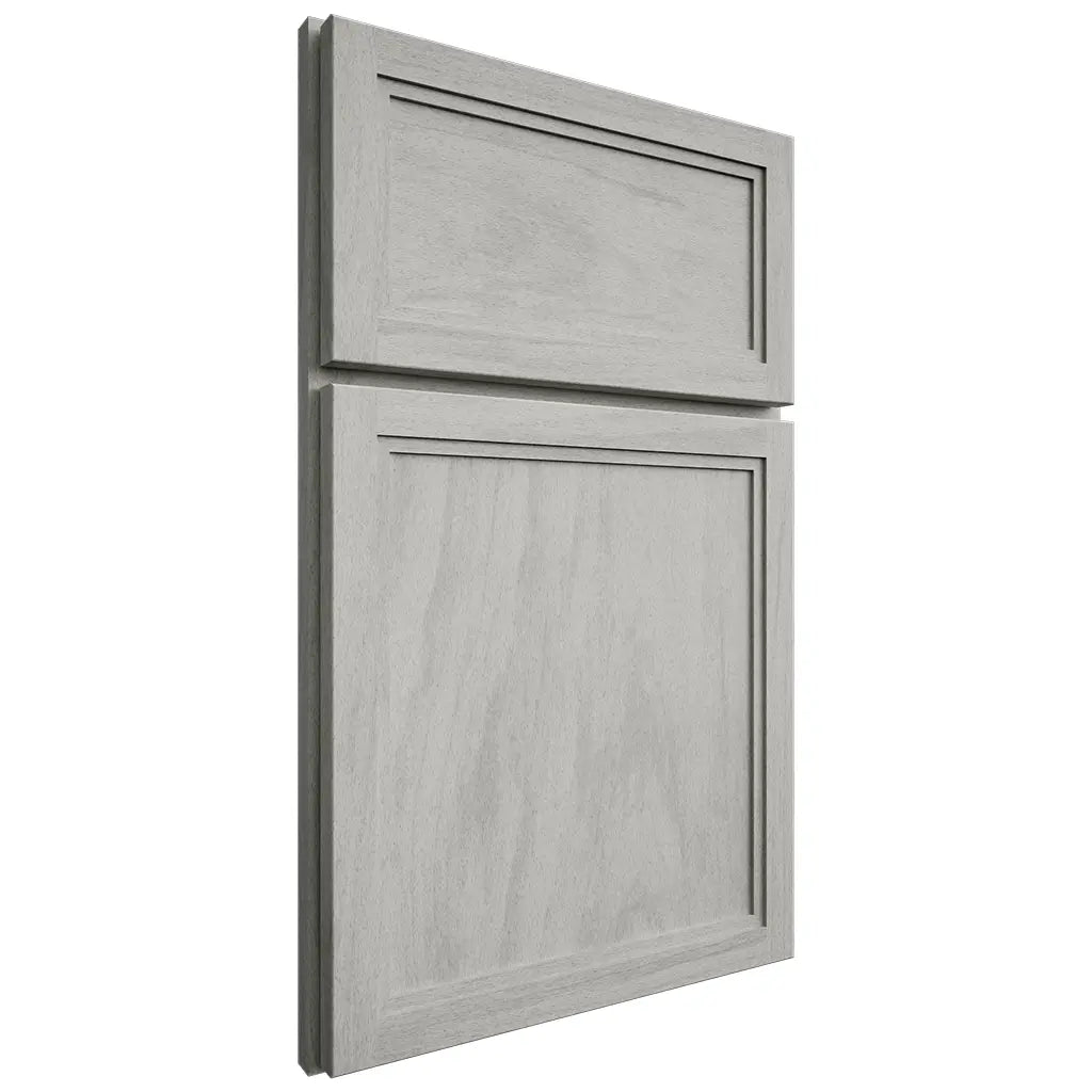 Shiloh Cabinetry Full Overlay Concord Poplar Plain Cut Stratus Door