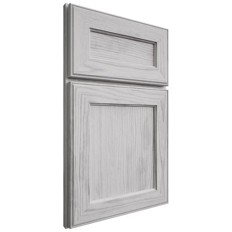 Shiloh Cabinetry Full Overlay Essex Walnut Plain Cut Stratus Door