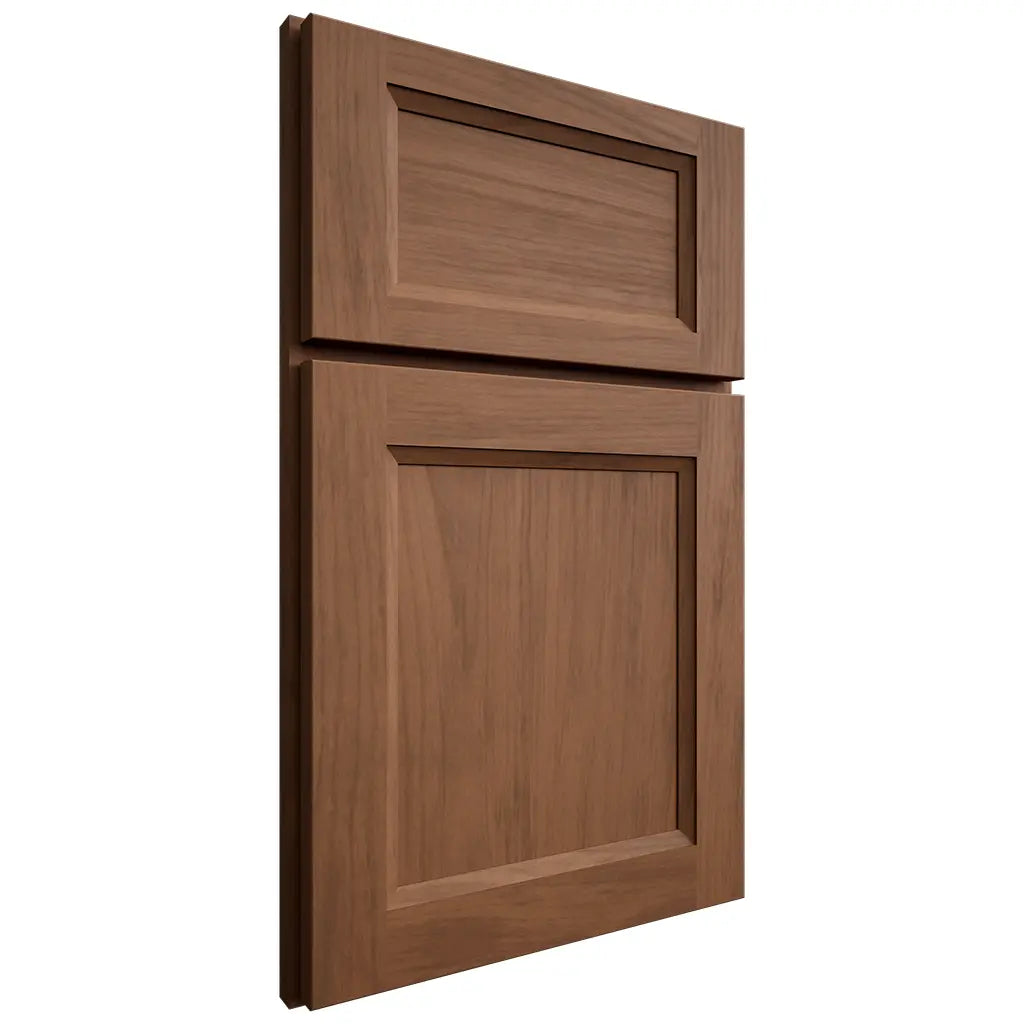 Shiloh Cabinetry Full Overlay Greensboro Alder Plain Cut Cola Door