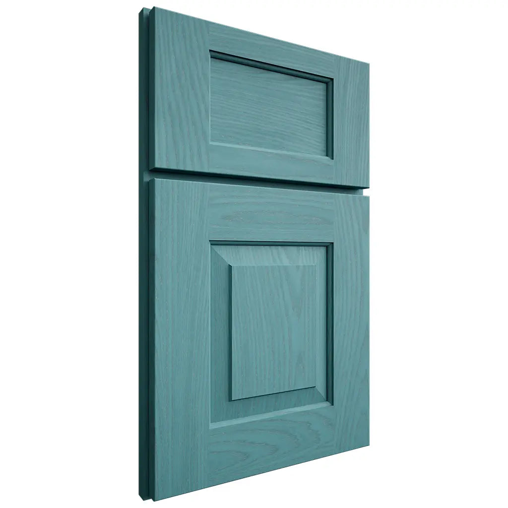 Shiloh Cabinetry Full Overlay Hamlin Red Oak Plain Cut Aqua Door