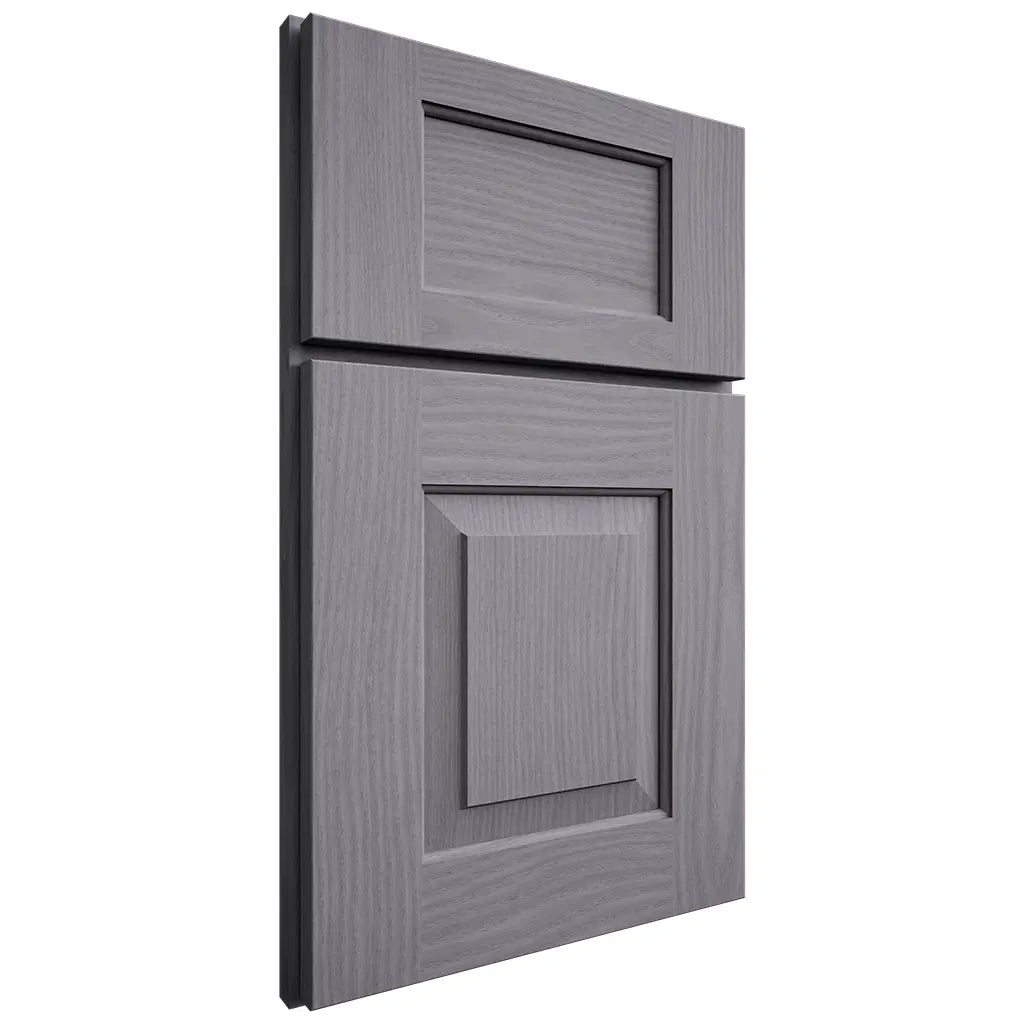 Shiloh Cabinetry Full Overlay Hamlin White Oak Plain Cut Cadet Door