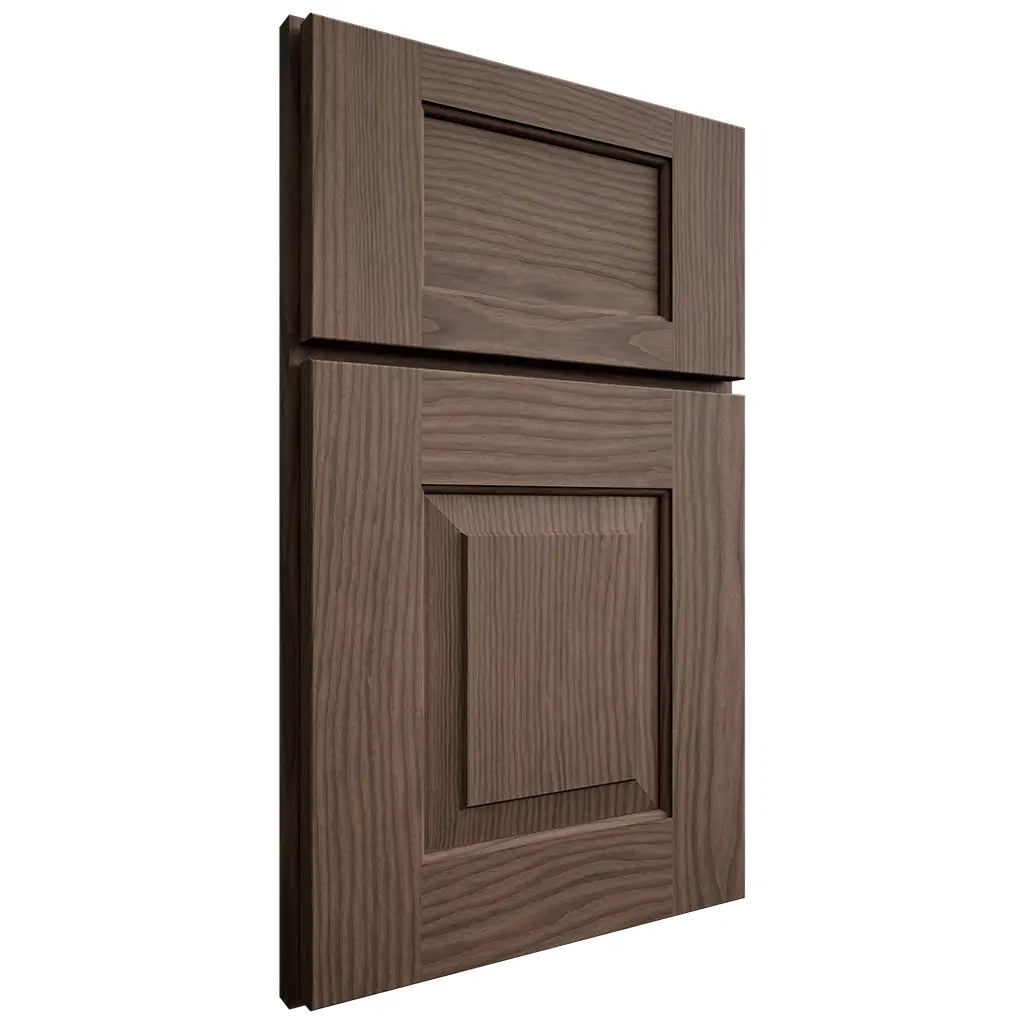 Shiloh Cabinetry Full Overlay Hamlin White Oak Plain Cut Mineral Door