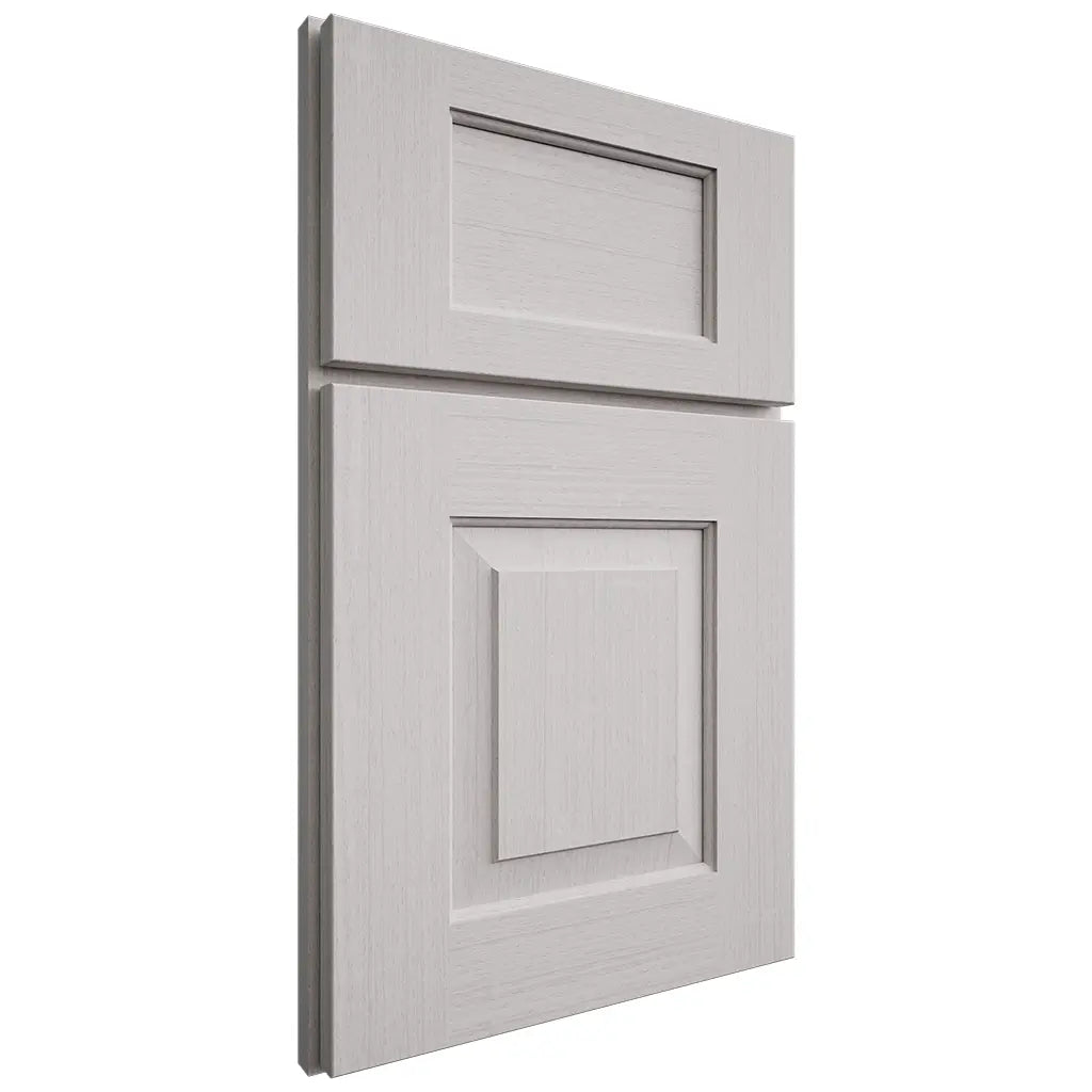 Shiloh Cabinetry Full Overlay Hamlin White Oak Quarter Sawn Cotton Door