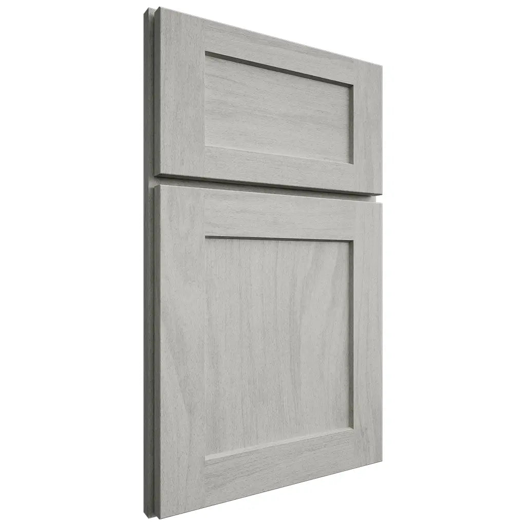Shiloh Cabinetry Full Overlay Hanover Poplar Plain Cut Stratus Door