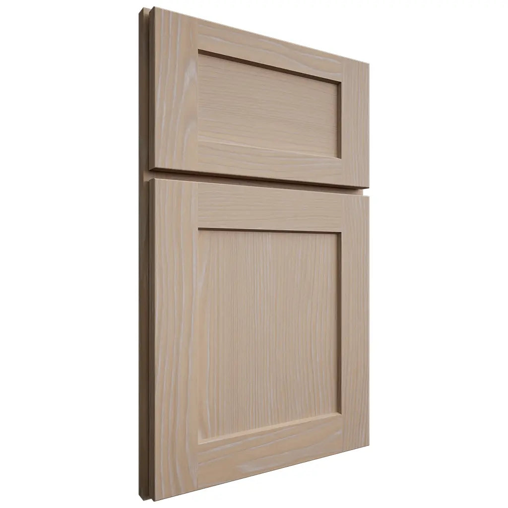 Shiloh Cabinetry Full Overlay Hanover White Oak Plain Cut Straw Door