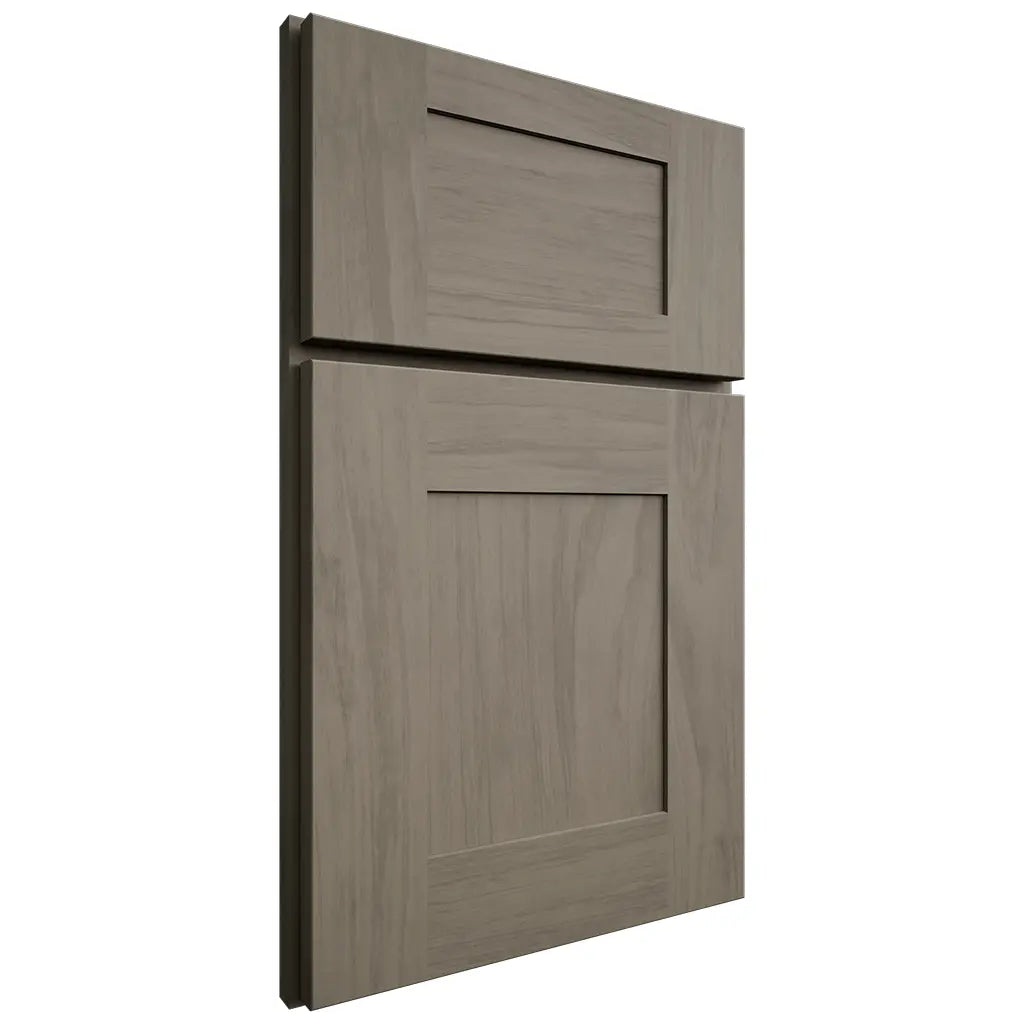 Shiloh Cabinetry Full Overlay Hartford Poplar Plain Cut Sterling Door