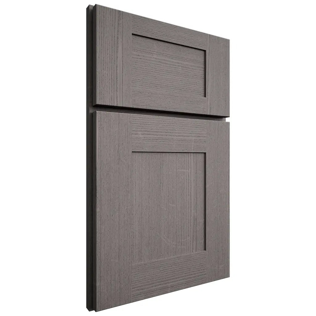 Shiloh Cabinetry Full Overlay Hartford White Oak Quarter Sawn Flagstone Door