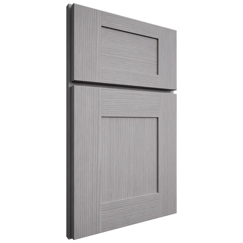 Shiloh Cabinetry Full Overlay Hartford White Oak Rift Cut Stratus Door