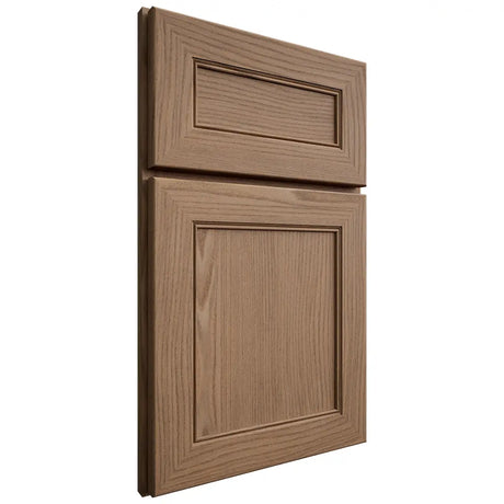 Shiloh Cabinetry Full Overlay Landes White Oak Plain Cut Medium Door