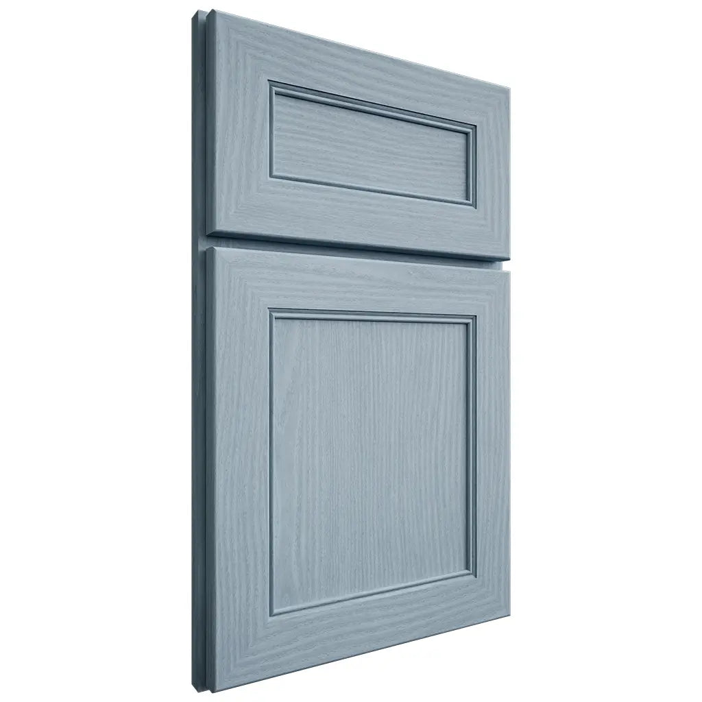 Shiloh Cabinetry Full Overlay Landes White Oak Plain Cut Sky Door