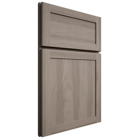 Shiloh Cabinetry Full Overlay Malibu Hickory Plain Cut Sterling Door