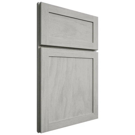 Shiloh Cabinetry Full Overlay Malibu Poplar Plain Cut Stratus Door