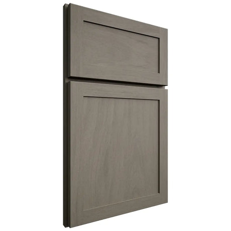 Shiloh Cabinetry Full Overlay Malibu Poplar Plain Cut Thyme Door