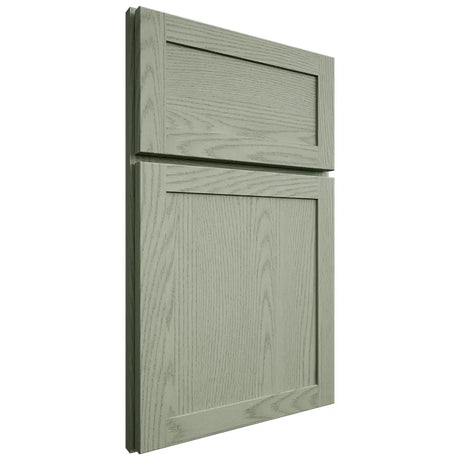 Shiloh Cabinetry Full Overlay Malibu Red Oak Plain Cut Moss Door