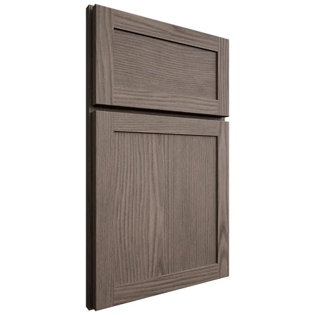 Shiloh Cabinetry Full Overlay Malibu White Oak Plain Cut Clay Door