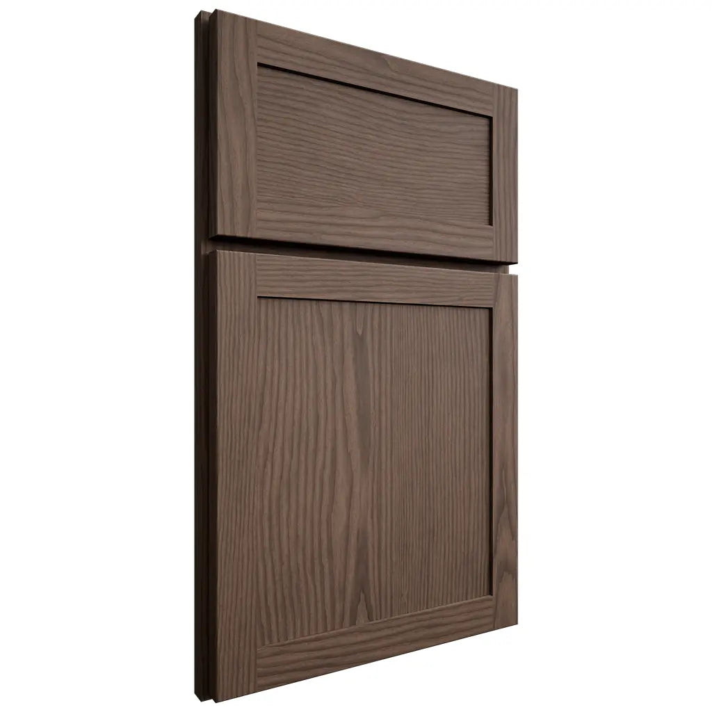 Shiloh Cabinetry Full Overlay Malibu White Oak Plain Cut Mineral Door