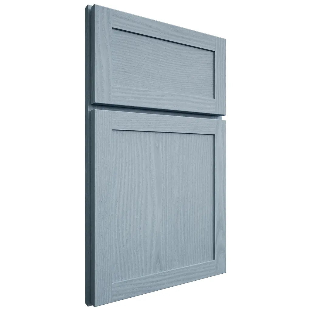 Shiloh Cabinetry Full Overlay Malibu White Oak Plain Cut Sky Door