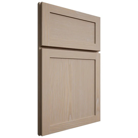 Shiloh Cabinetry Full Overlay Malibu White Oak Plain Cut Straw Door