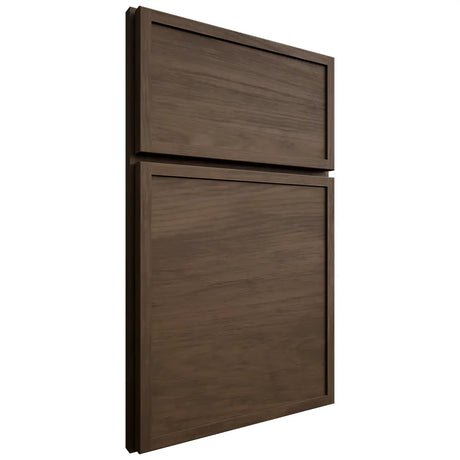 Shiloh Cabinetry Full Overlay Napa Horizontal Alder Plain Cut Caviar Door