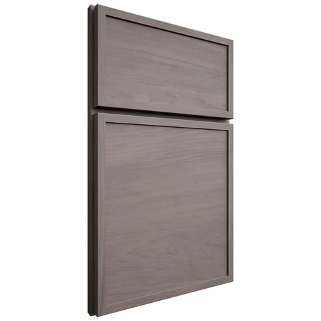 Shiloh Cabinetry Full Overlay Napa Horizontal Alder Plain Cut Stonehenge Door