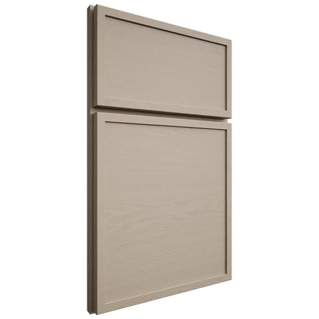 Shiloh Cabinetry Full Overlay Napa Horizontal Maple Plain Cut Pebble Door