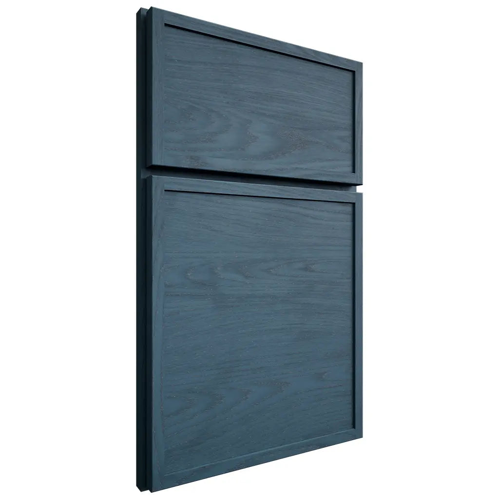 Shiloh Cabinetry Full Overlay Napa Horizontal Red Oak Plain Cut Hudson Door