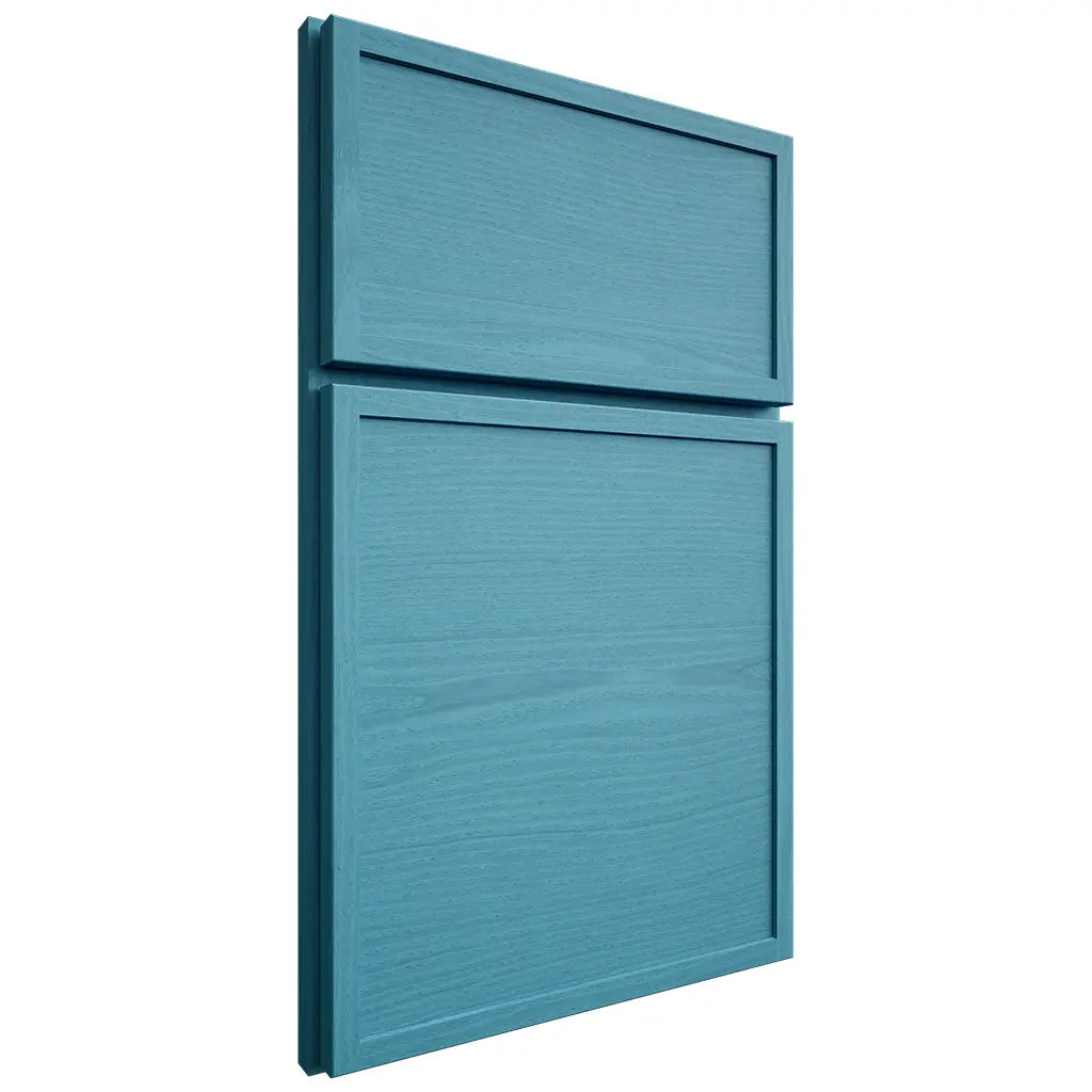 Shiloh Cabinetry Full Overlay Napa Horizontal White Oak Plain Cut Aqua Door