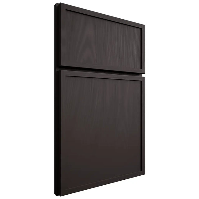 Shiloh Cabinetry Full Overlay Napa Vertical Poplar Plain Cut Carbon Door
