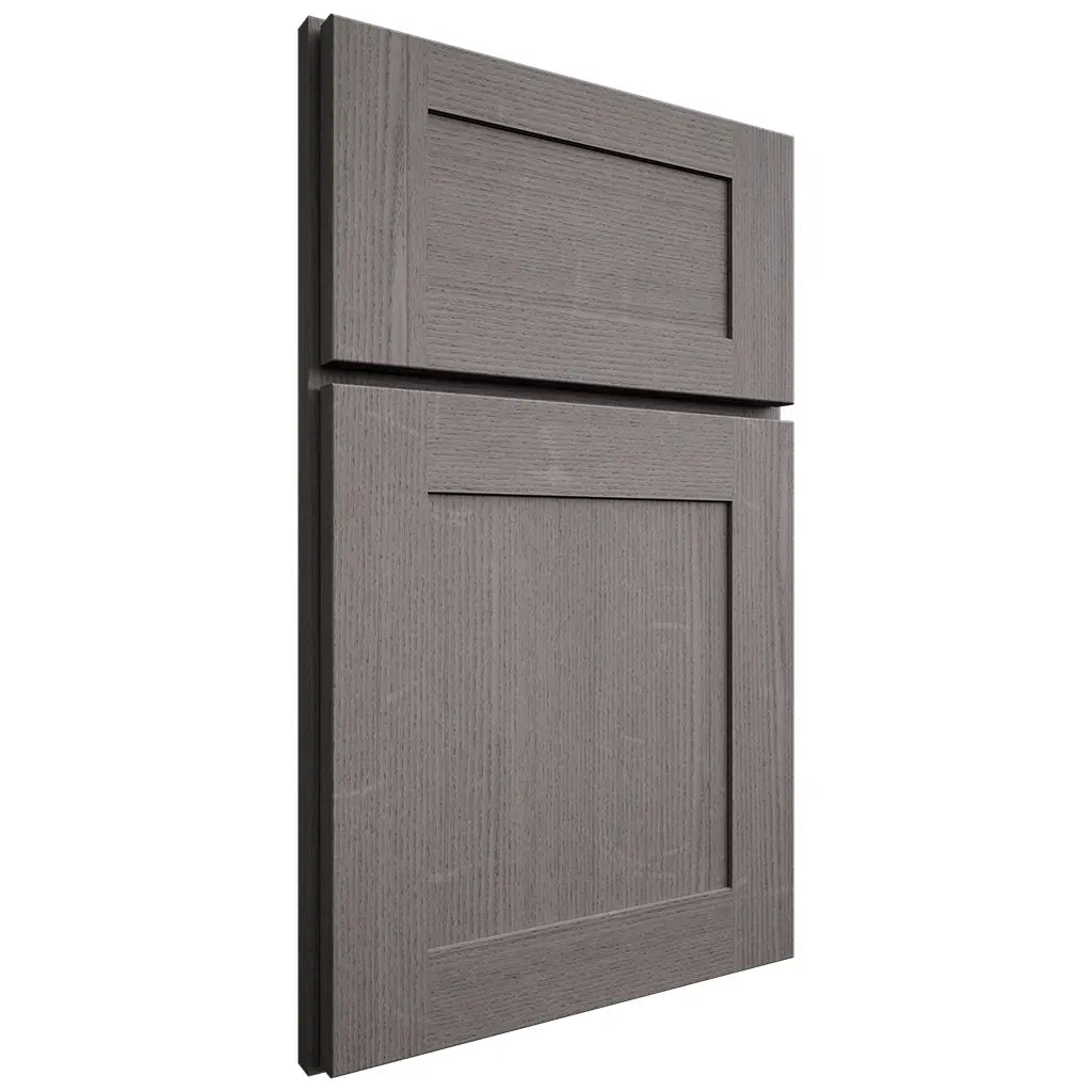 Shiloh Cabinetry Full Overlay New Haven White Oak Quarter Sawn Flagstone Door