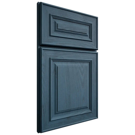 Shiloh Cabinetry Full Overlay Portland Red Oak Plain Cut Hudson Door