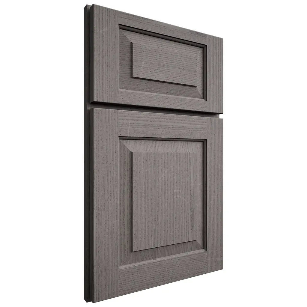 Shiloh Cabinetry Full Overlay Richmond White Oak Quarter Sawn Flagstone Door