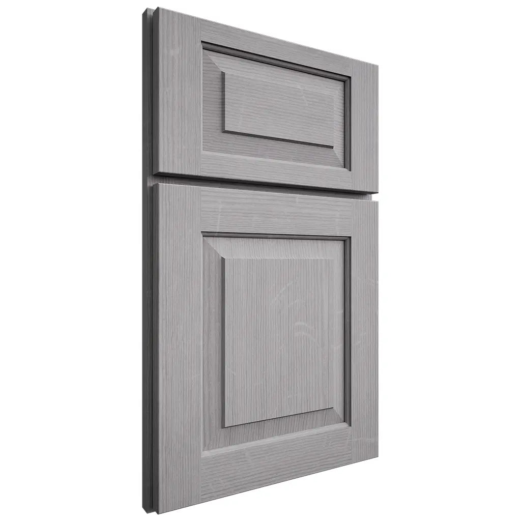 Shiloh Cabinetry Full Overlay Richmond White Oak Quarter Sawn Stratus Door