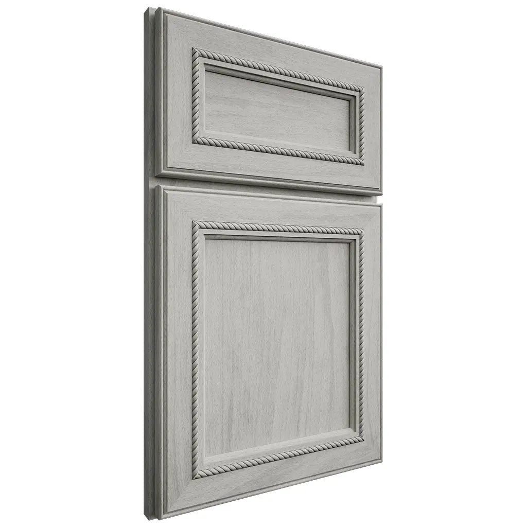 Shiloh Cabinetry Full Overlay Shelby Poplar Plain Cut Stratus Door