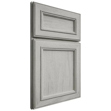 Shiloh Cabinetry Full Overlay Shelby Poplar Plain Cut Stratus Door