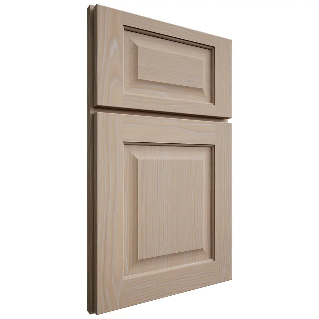 Shiloh Cabinetry Full Overlay Square Raised White Oak Plain Cut Straw Door