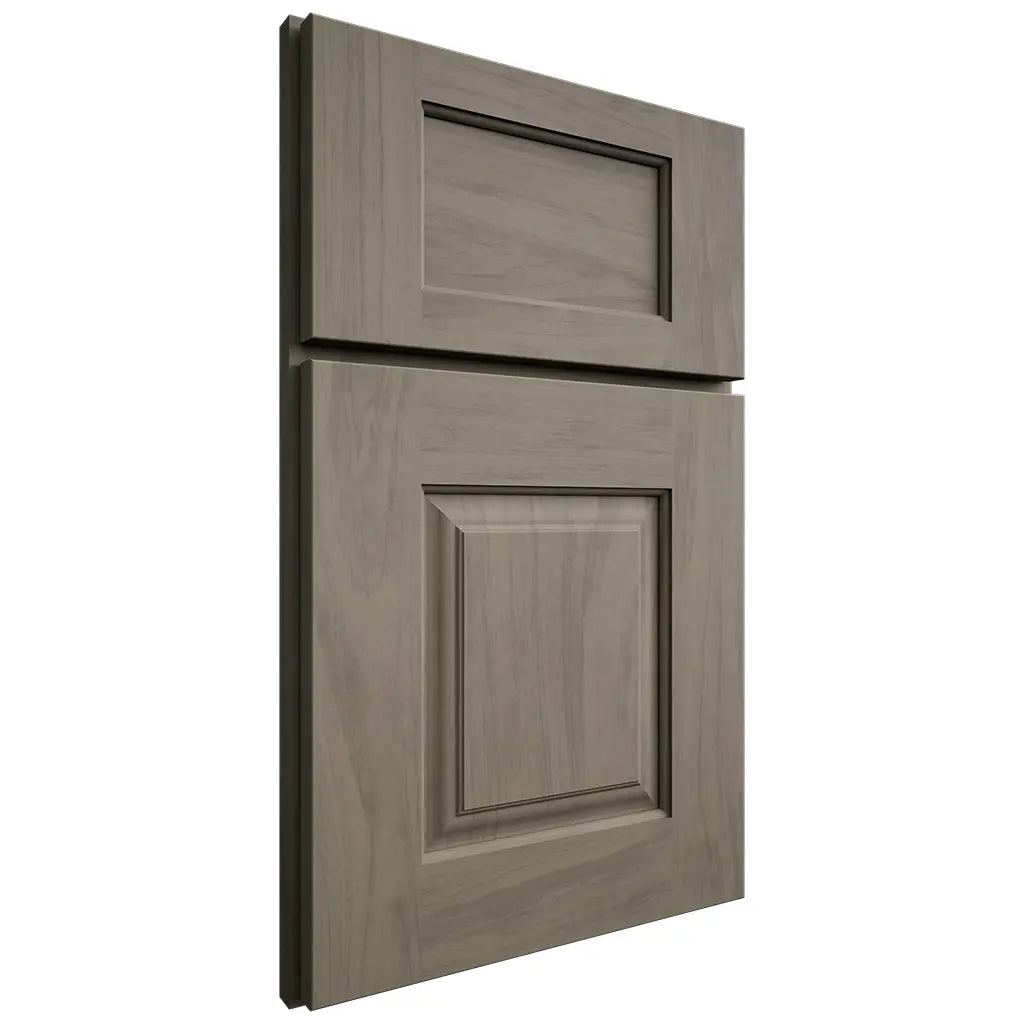 Shiloh Cabinetry Full Overlay Summit Poplar Plain Cut Sterling Door