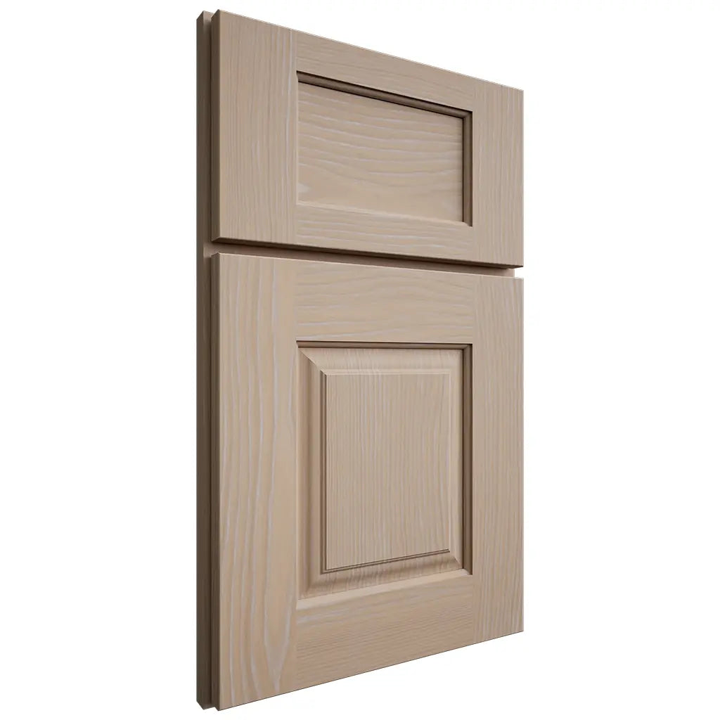 Shiloh Cabinetry Full Overlay Summit White Oak Plain Cut Straw Door