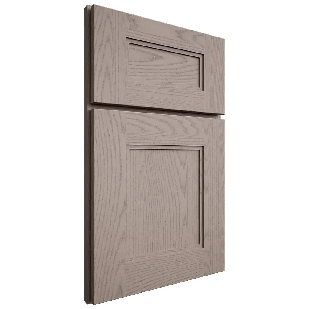 Shiloh Cabinetry Full Overlay Tahoe Red Oak Plain Cut Sterling Door