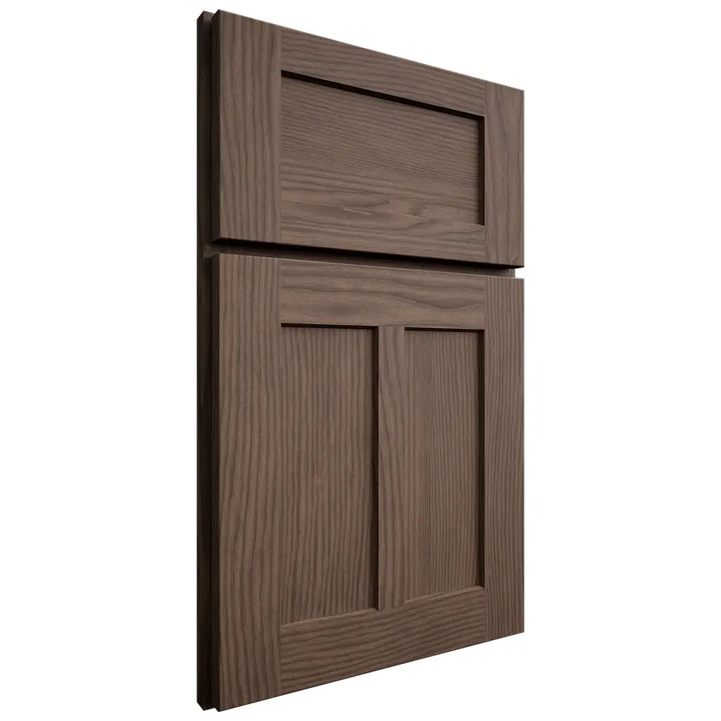 Shiloh Cabinetry Full Overlay Wilmington White Oak Plain Cut Mineral Door