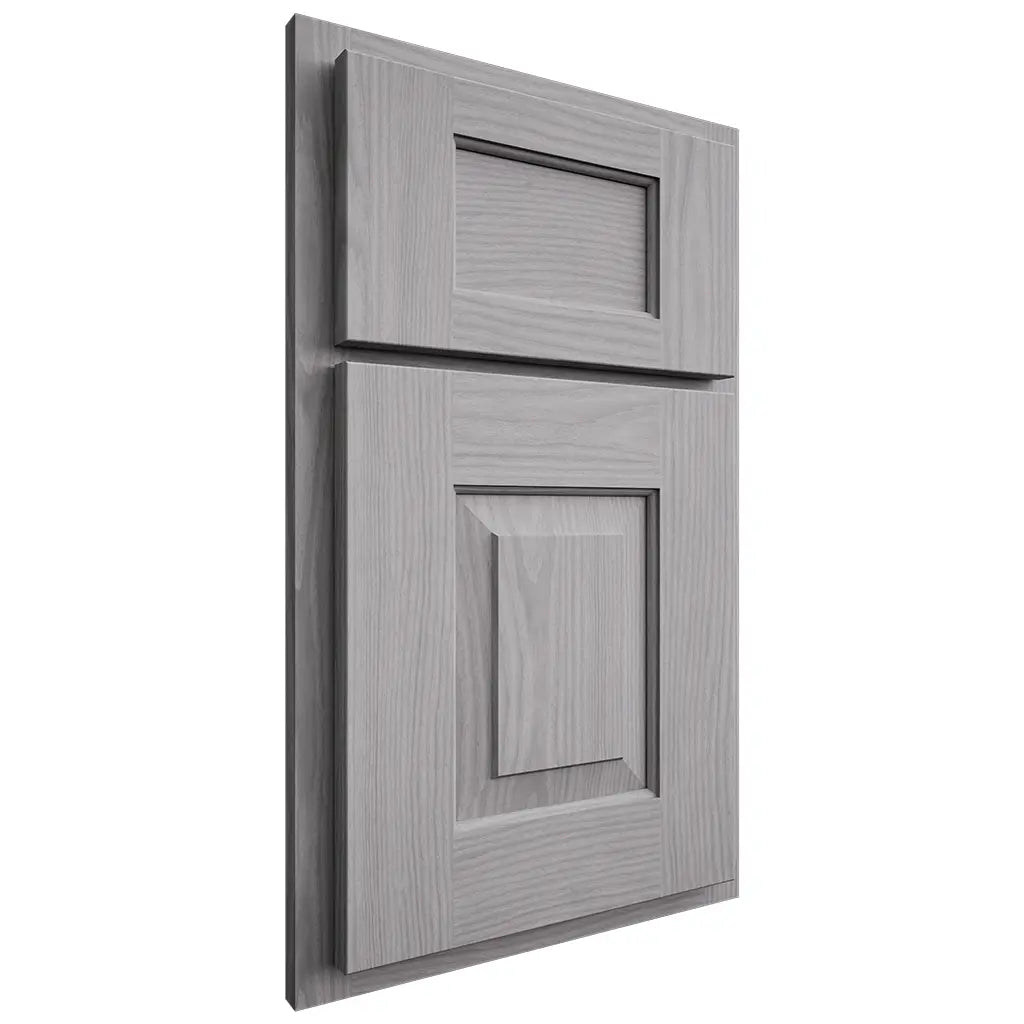 Shiloh Cabinetry Partial Overlay Hamlin White Oak Plain Cut Stratus Door
