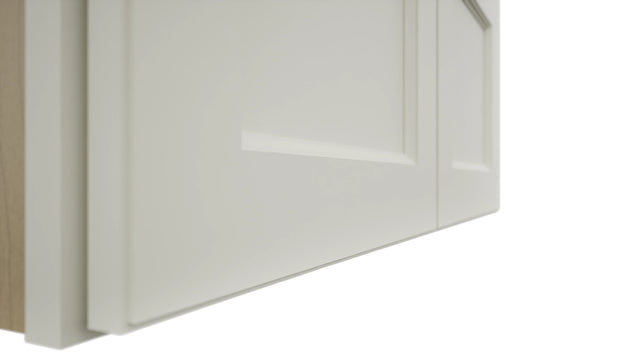 Fabuwood Fusion Dove W3315 Wall Standard Cabinet, Detail View