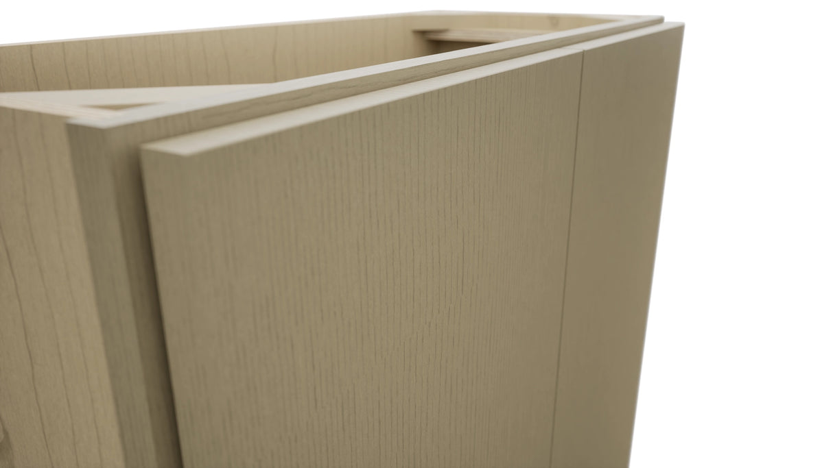 Fabuwood Luxe Desert Oak B30FD-12D Base Full Door Cabinet, Detail View