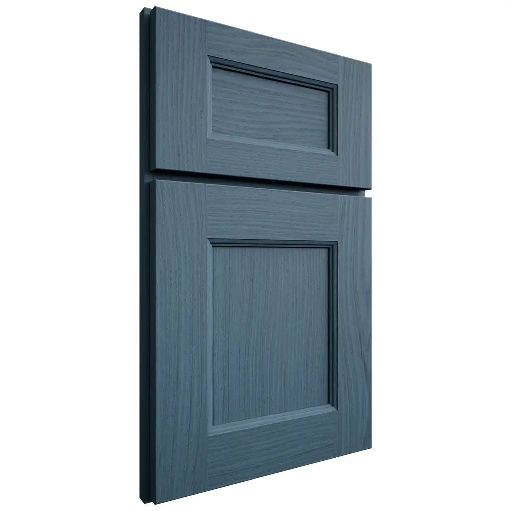 Shiloh Cabinetry Full Overlay Aspen White Oak Plain Cut Hudson Door