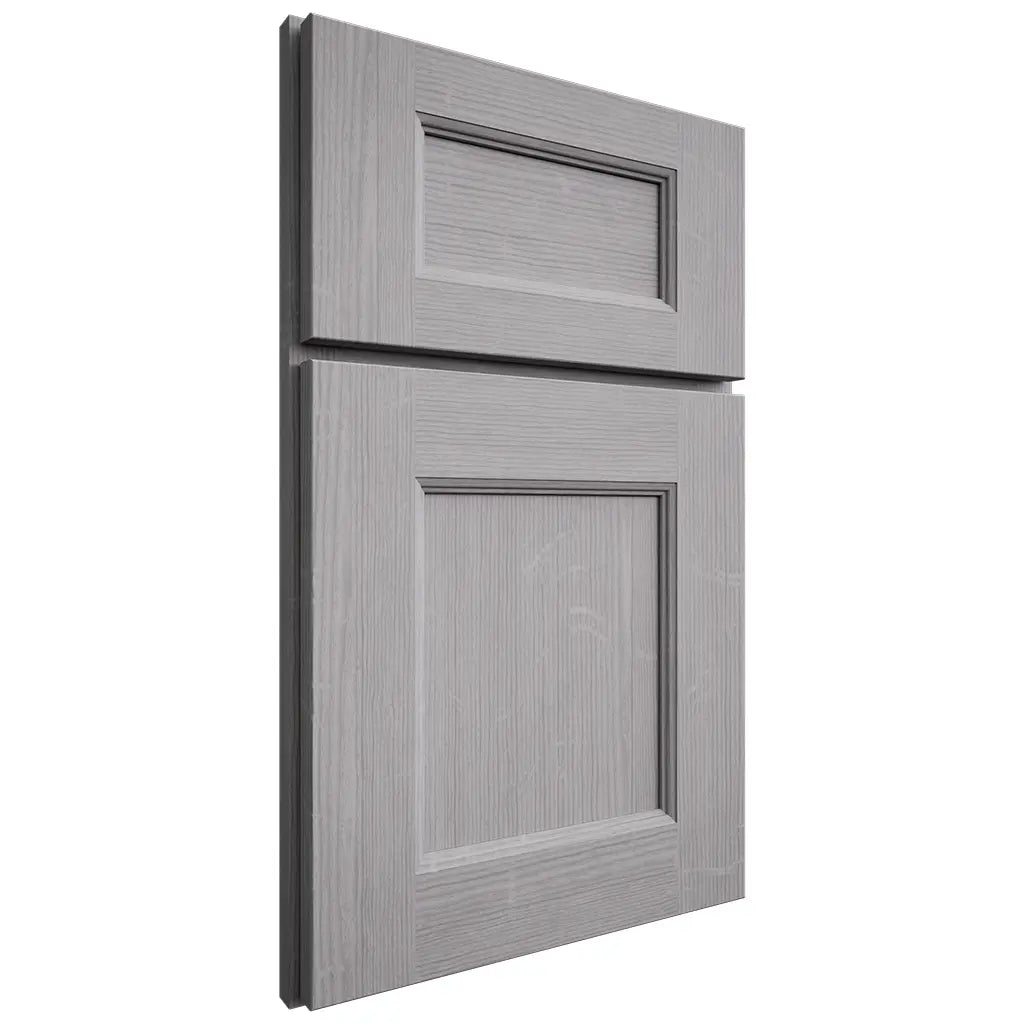 Shiloh Cabinetry Full Overlay Aspen White Oak Quarter Sawn Stratus Door