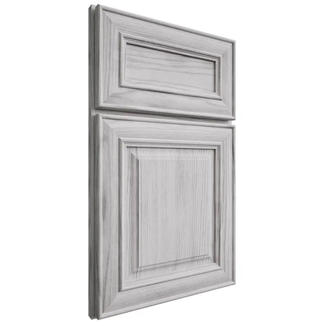 Shiloh Cabinetry Full Overlay Bradford Walnut Plain Cut Stratus Door