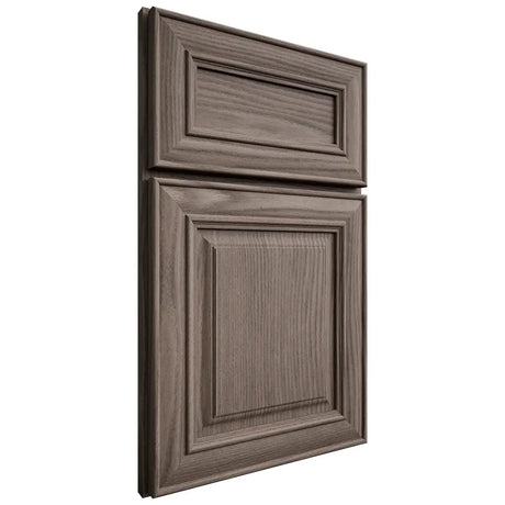 Shiloh Cabinetry Full Overlay Bradford White Oak Plain Cut Clay Door
