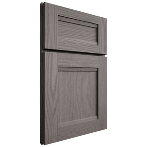 Shiloh Cabinetry Full Overlay Bristol White Oak Plain Cut Flagstone Door
