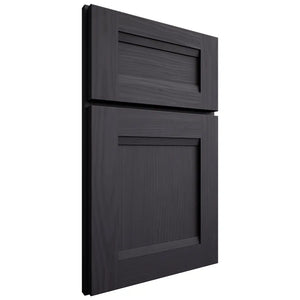 Shiloh Cabinetry Full Overlay Bristol White Oak Plain Cut Harbor Door